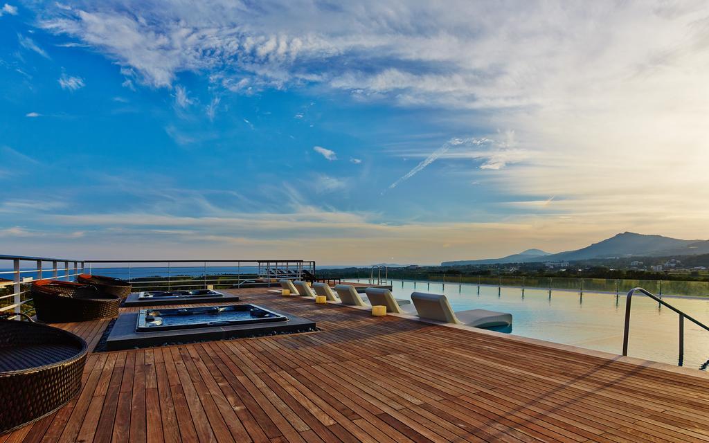 Kensington Jeju Hotel Exterior foto The Sky Bar